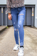 Load image into Gallery viewer, Skinny jeans