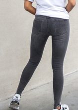Load image into Gallery viewer, Skinny jeans Belle