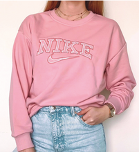 Load image into Gallery viewer, Vintage sweater NIKE
