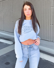 Load image into Gallery viewer, Vintage Sweater NIKE
