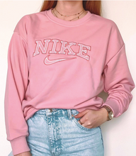 Load image into Gallery viewer, Vintage sweater NIKE
