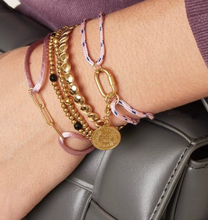 Load image into Gallery viewer, Glossy bracelet
